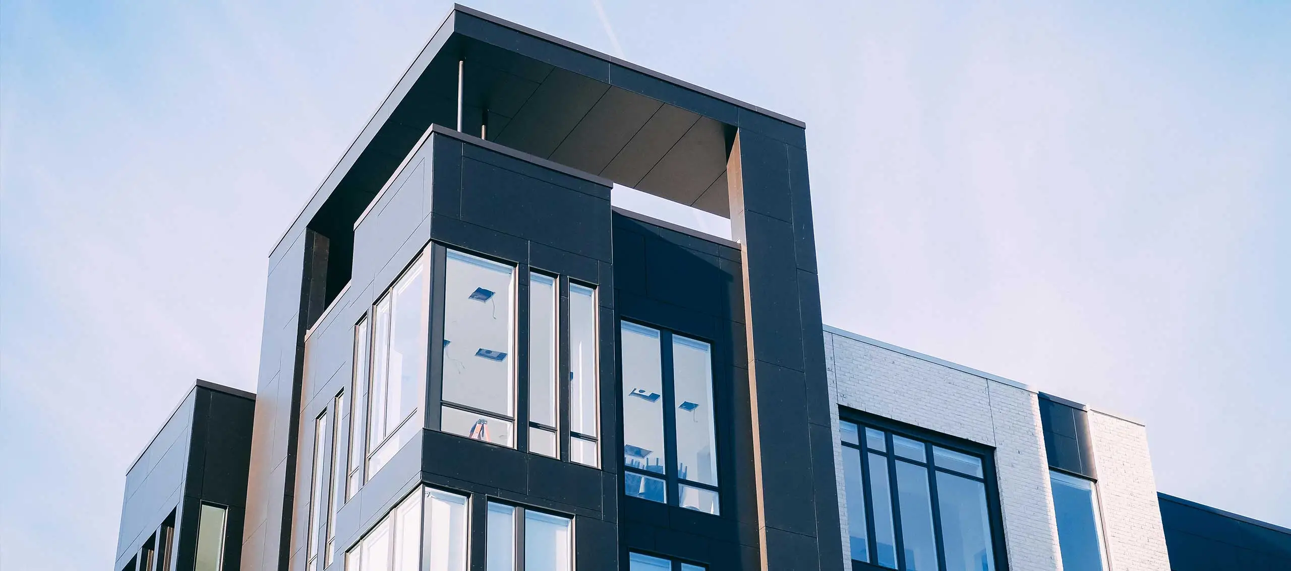 Heat Pumps for Apartment Buildings: From Efficiency to Installation