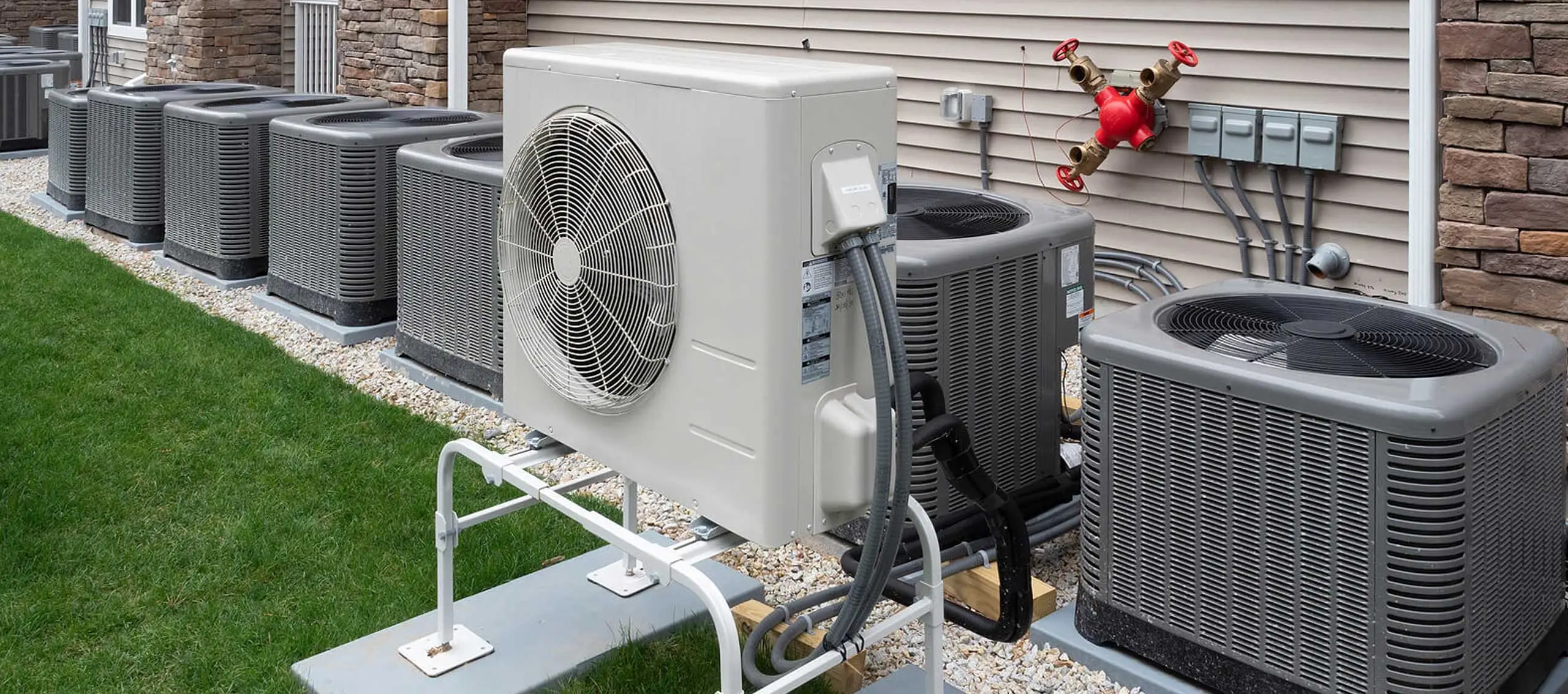 Mini-Splits vs Heat Pumps: Understanding the Differences